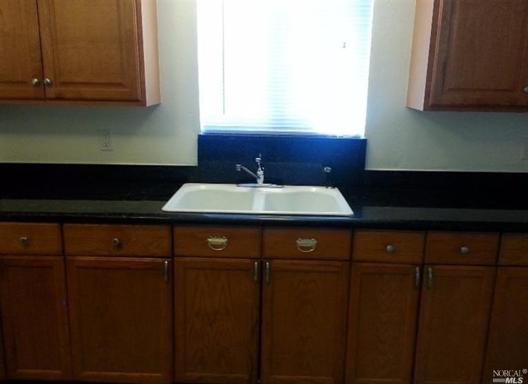 452 Diana Dr, Vallejo, CA 94589 photo 4