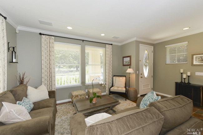 7425 10th Hole Dr, Windsor, CA 95492 photo 2