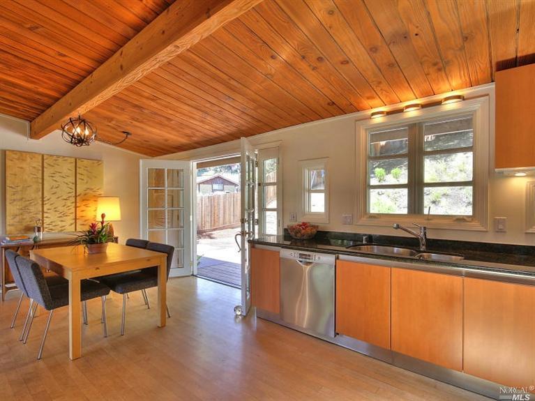 94 Meadow Valley Rd, Corte Madera, CA 94925 photo 5