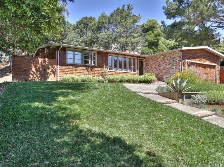94 Meadow Valley Rd, Corte Madera, CA 94925 photo 3