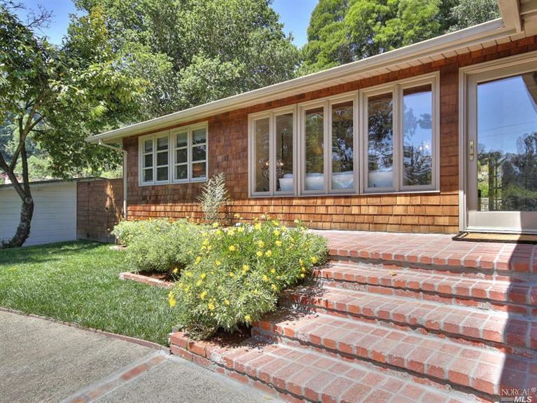 94 Meadow Valley Rd, Corte Madera, CA 94925 photo 4