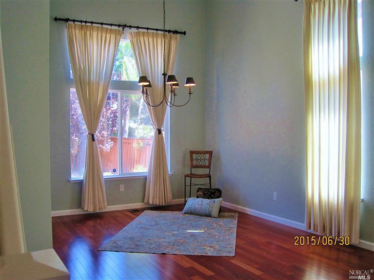 577 Dynasty Dr, Fairfield, CA 94534 photo 5
