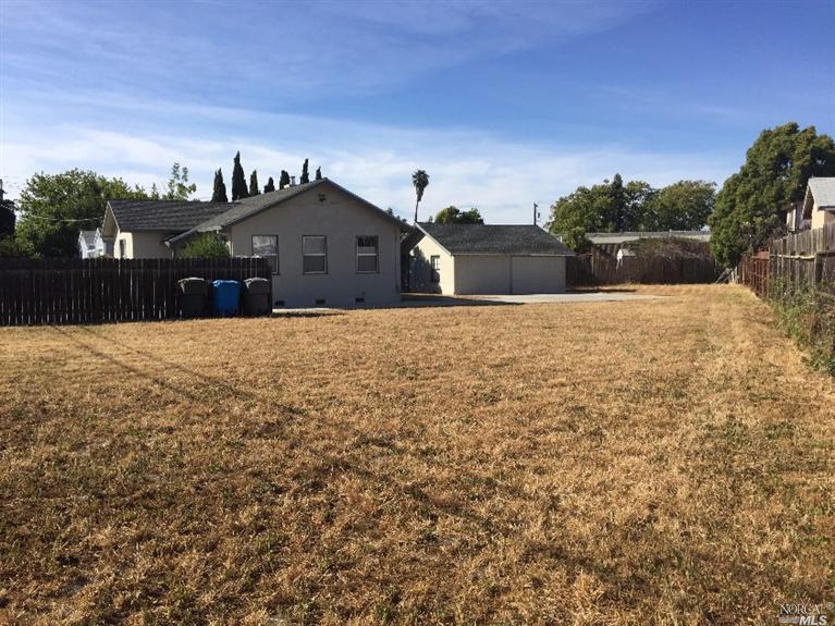 18 Thomas Ave, Vallejo, CA 94590 photo 2