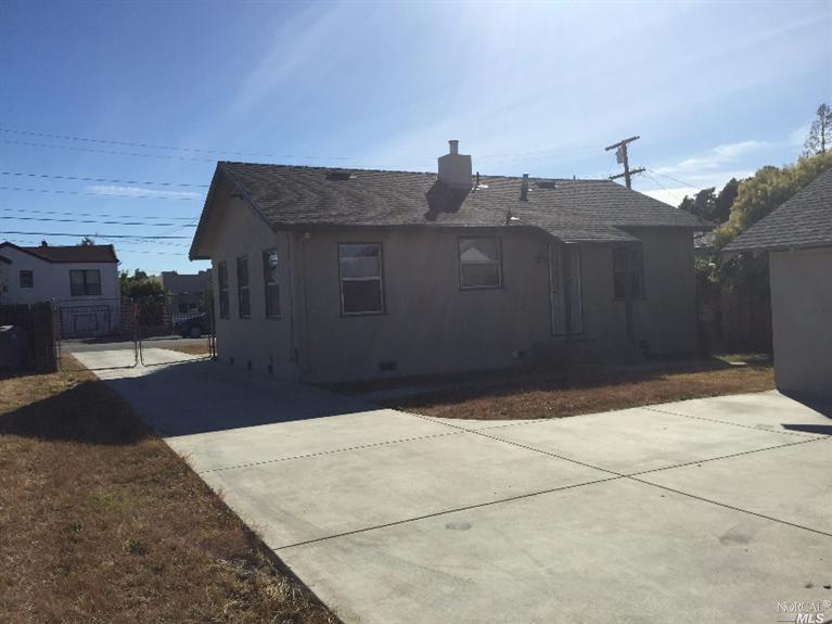 18 Thomas Ave, Vallejo, CA 94590 photo 3