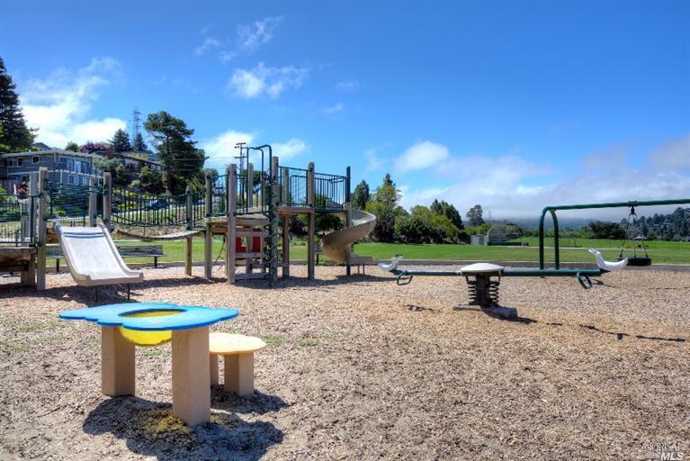 14 Longfellow Dr, Mill Valley, CA 94941 photo 35