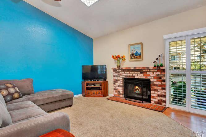 2124 Clipper Ship Dr, Fairfield, CA 94534 photo 2