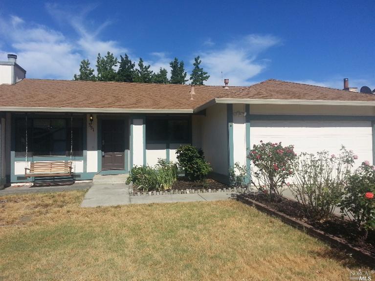 351 Sherry Dr, Ukiah, CA 95482 photo 1