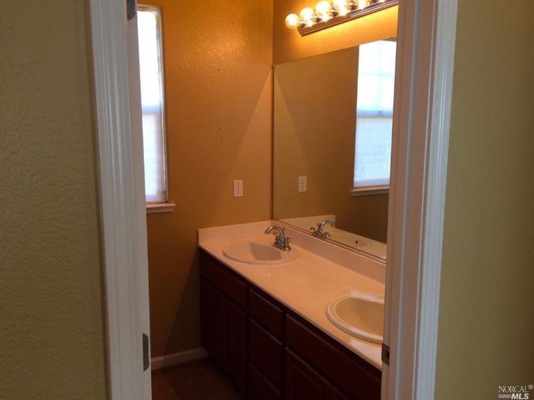 8360 Bennington Ct, Vallejo, CA 94591 photo 13
