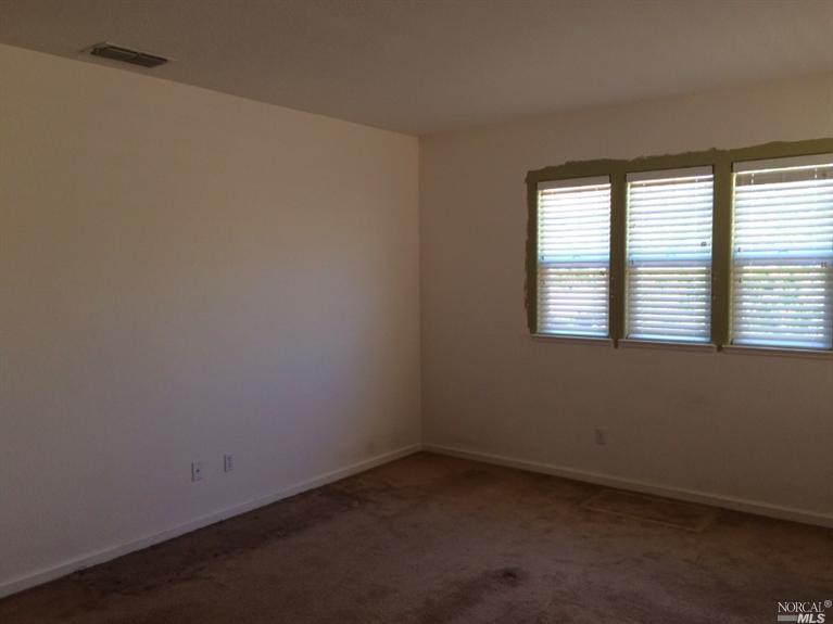 8360 Bennington Ct, Vallejo, CA 94591 photo 16