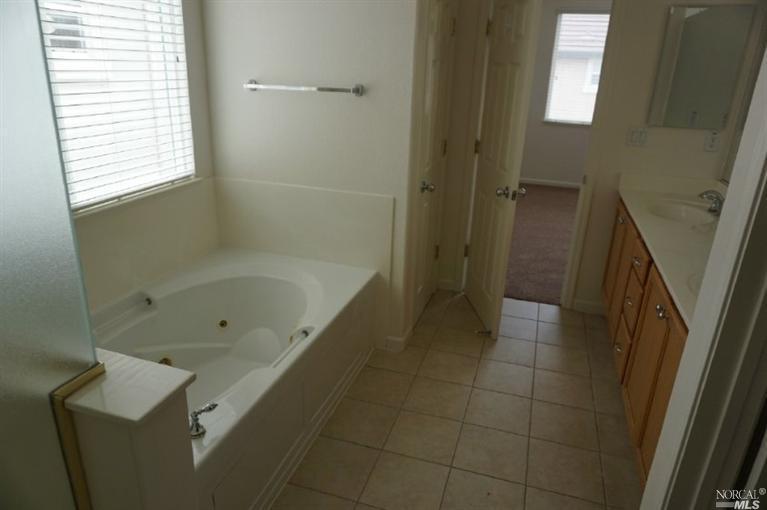 2471 Flatley Cir, Fairfield, CA 94533 photo 31