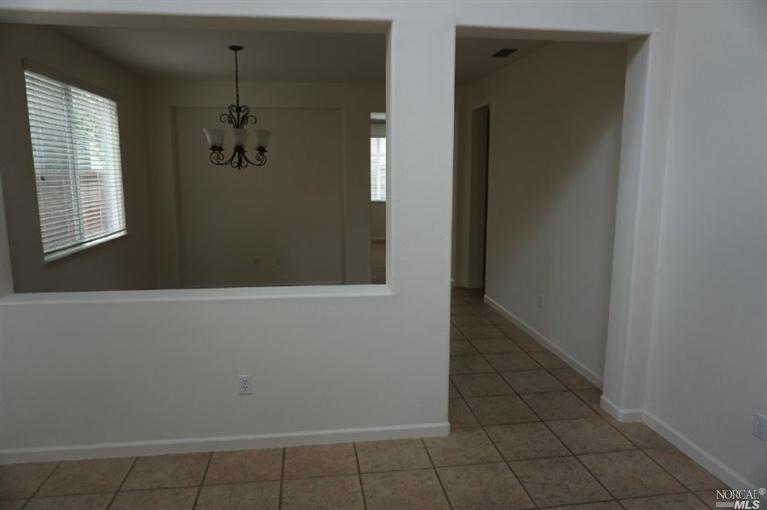 2471 Flatley Cir, Fairfield, CA 94533 photo 5