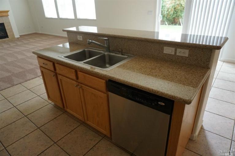 2471 Flatley Cir, Fairfield, CA 94533 photo 7
