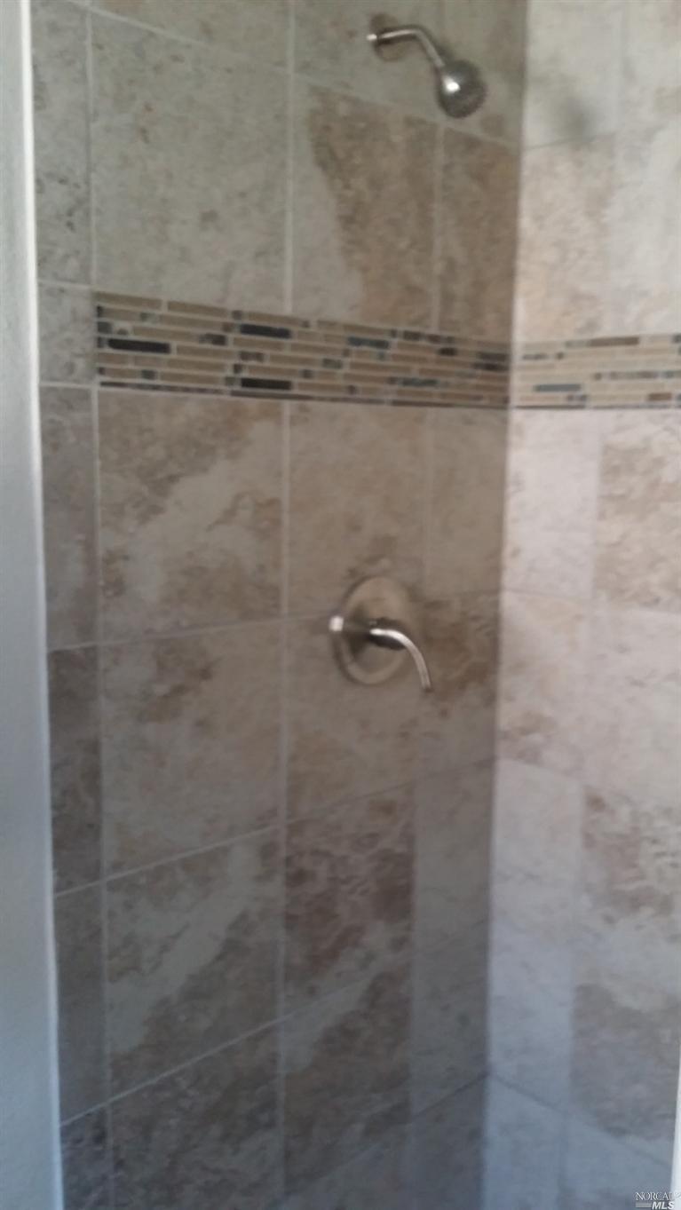 136 Pacific Ct, Vallejo, CA 94589 photo 18