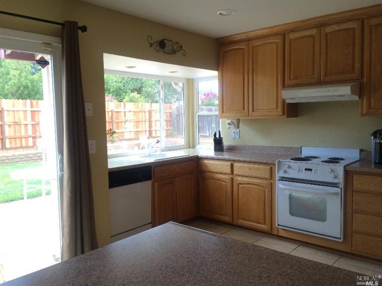 905 Merrill Dr, Dixon, CA 95620 photo 5