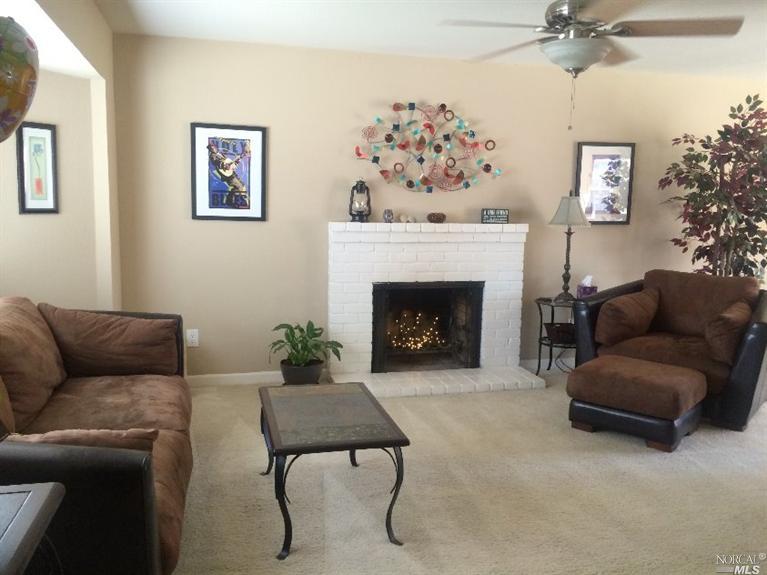 905 Merrill Dr, Dixon, CA 95620 photo 3