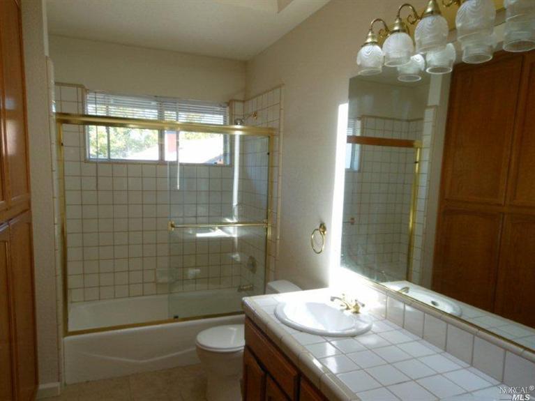 538 Pistachio Pl, Windsor, CA 95492 photo 11