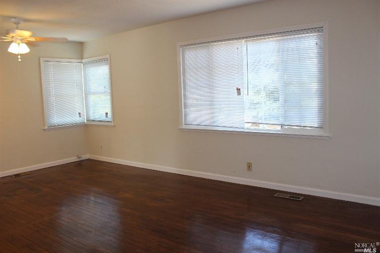1319 Magazine St, Vallejo, CA 94591 photo 11