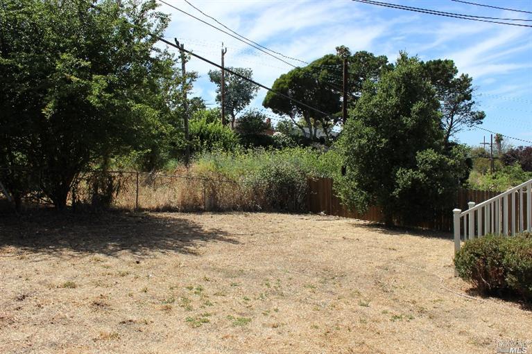 1319 Magazine St, Vallejo, CA 94591 photo 6
