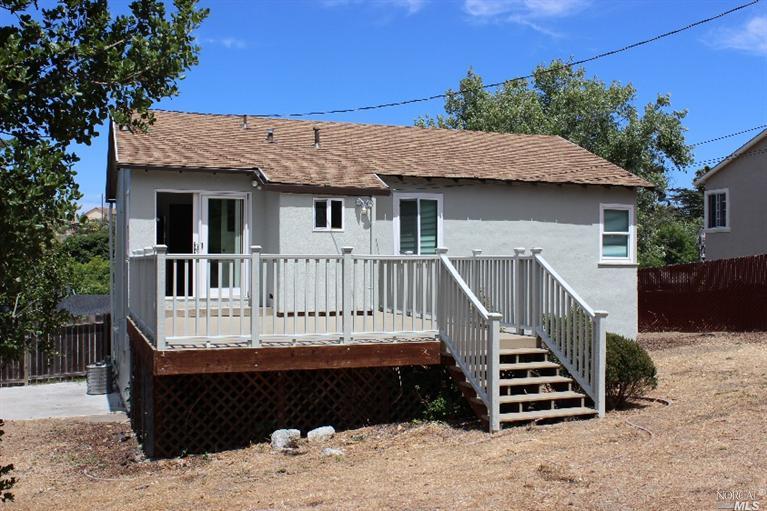 1319 Magazine St, Vallejo, CA 94591 photo 2