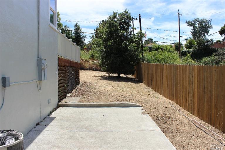 1319 Magazine St, Vallejo, CA 94591 photo 7