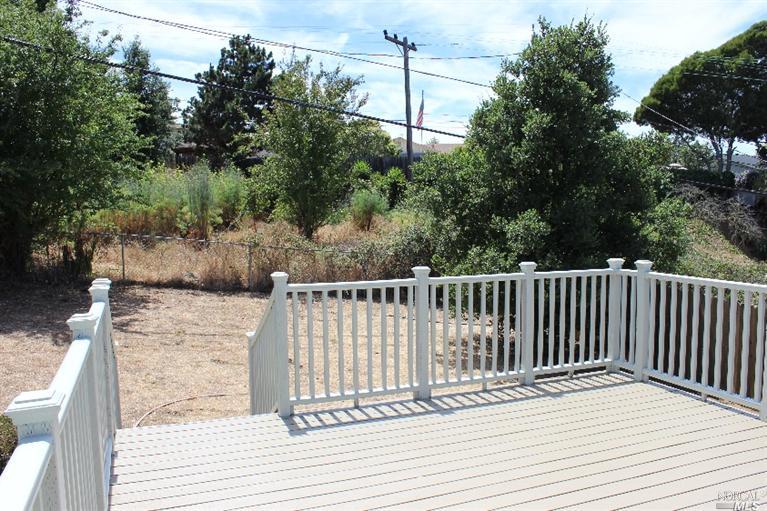 1319 Magazine St, Vallejo, CA 94591 photo 3