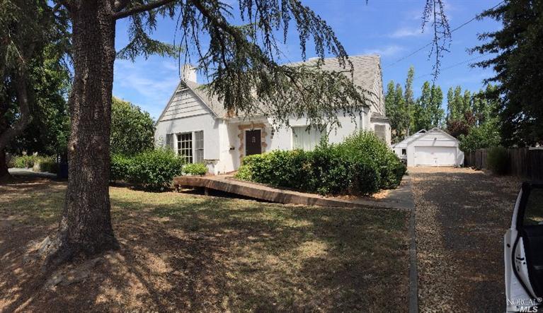 2640 Pine St, Napa, CA 94558 photo 1