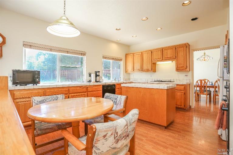 545 Leafhaven Ln, Windsor, CA 95492 photo 17