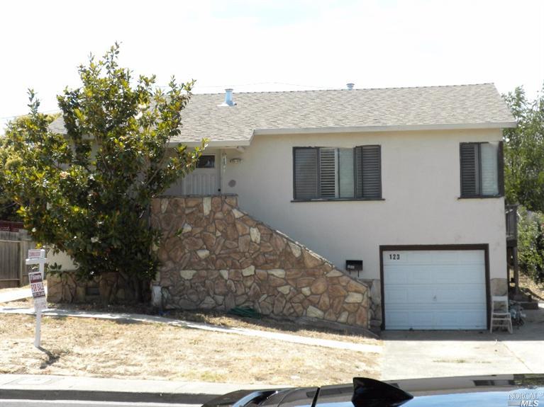 123 Laurel St, Vallejo, CA 94591 photo 1