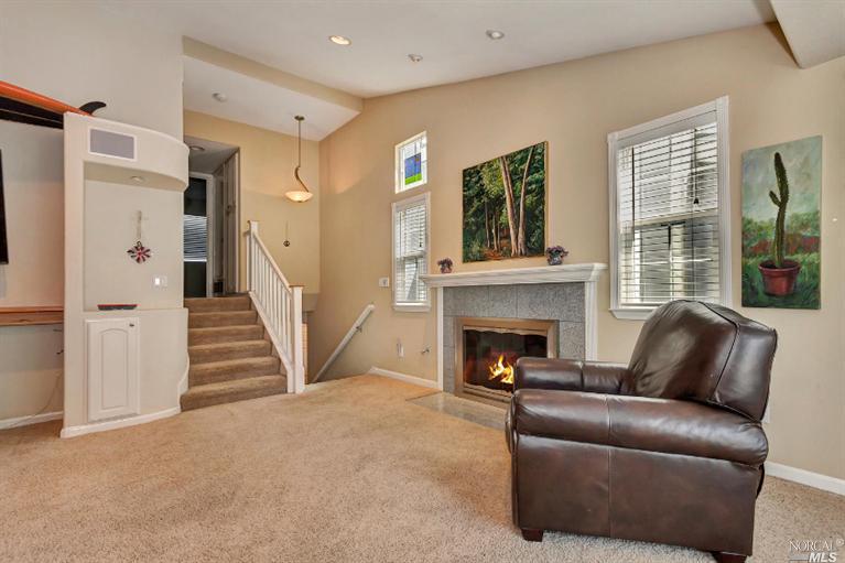 345 E T St, Benicia, CA 94510 photo 4