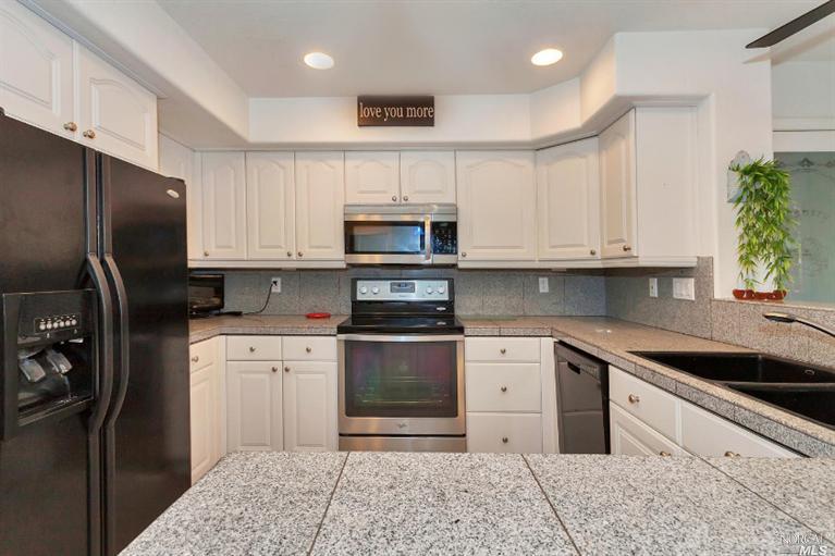 345 E T St, Benicia, CA 94510 photo 15