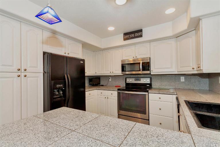 345 E T St, Benicia, CA 94510 photo 16