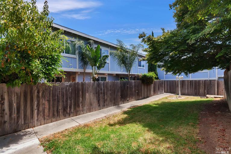 345 E T St, Benicia, CA 94510 photo 30