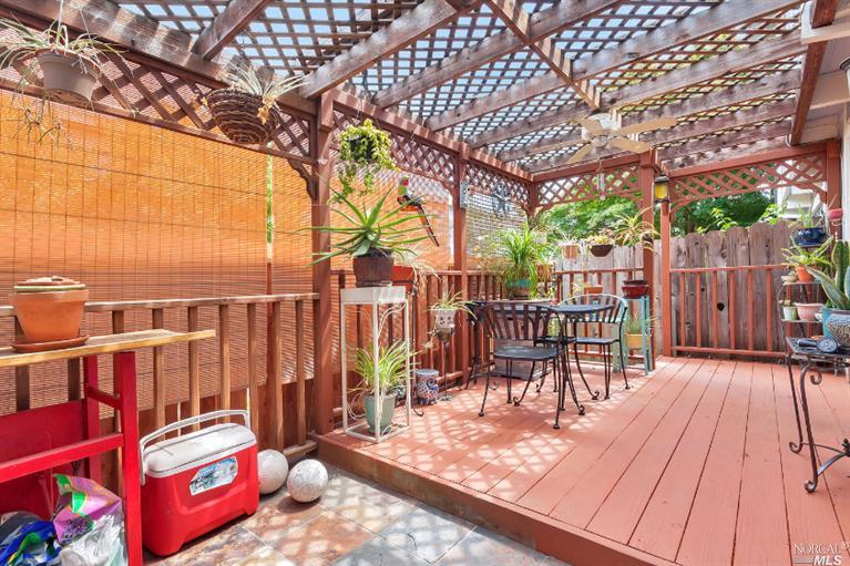 345 E T St, Benicia, CA 94510 photo 28