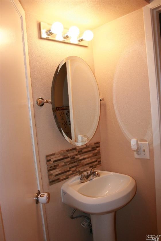 2127 W Steele Ln, Santa Rosa, CA 95401 photo 12