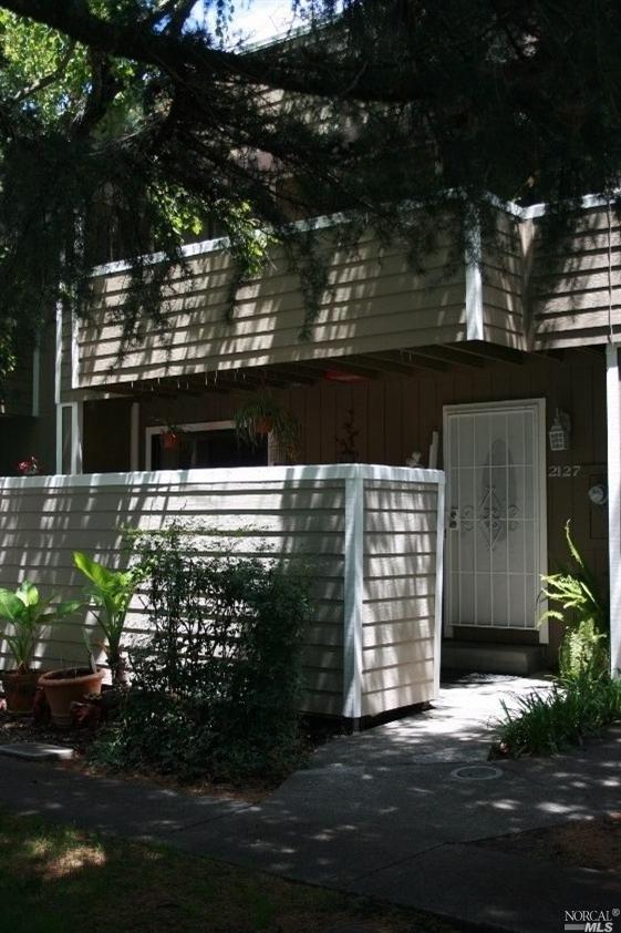 2127 W Steele Ln, Santa Rosa, CA 95401 photo 2