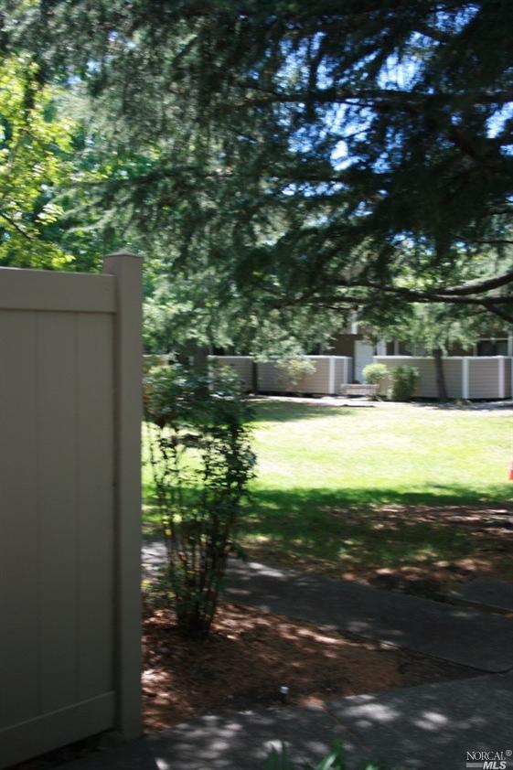2127 W Steele Ln, Santa Rosa, CA 95401 photo 6