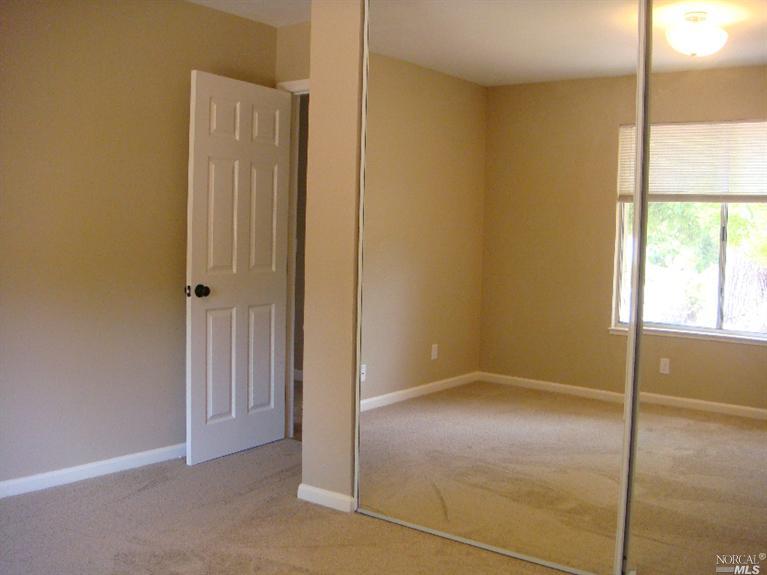 411 Locust Dr, Vallejo, CA 94591 photo 10