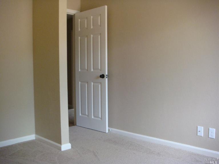 411 Locust Dr, Vallejo, CA 94591 photo 11