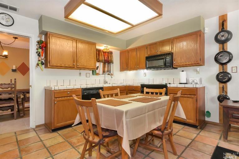 716 Knights Cir, Vallejo, CA 94591 photo 12