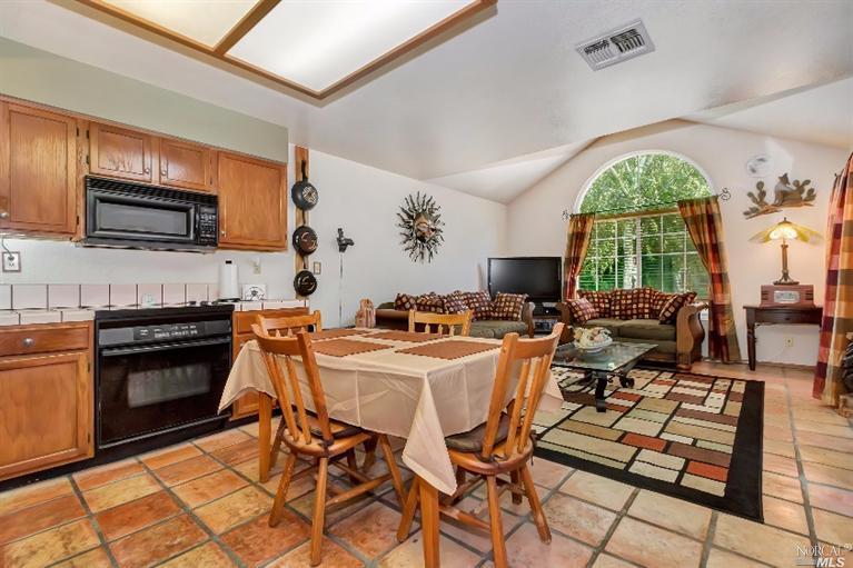716 Knights Cir, Vallejo, CA 94591 photo 13