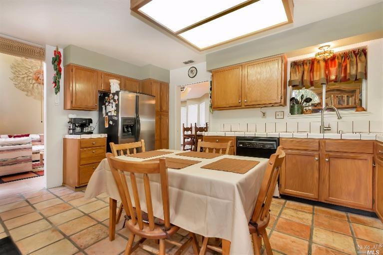 716 Knights Cir, Vallejo, CA 94591 photo 14