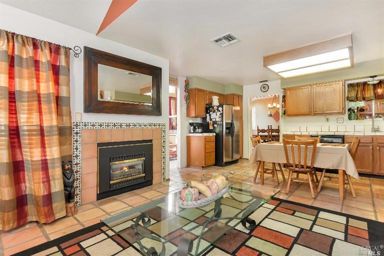 716 Knights Cir, Vallejo, CA 94591 photo 11