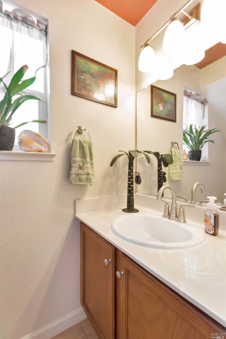 716 Knights Cir, Vallejo, CA 94591 photo 22
