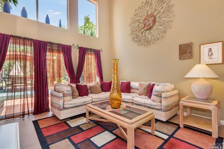 716 Knights Cir, Vallejo, CA 94591 photo 2