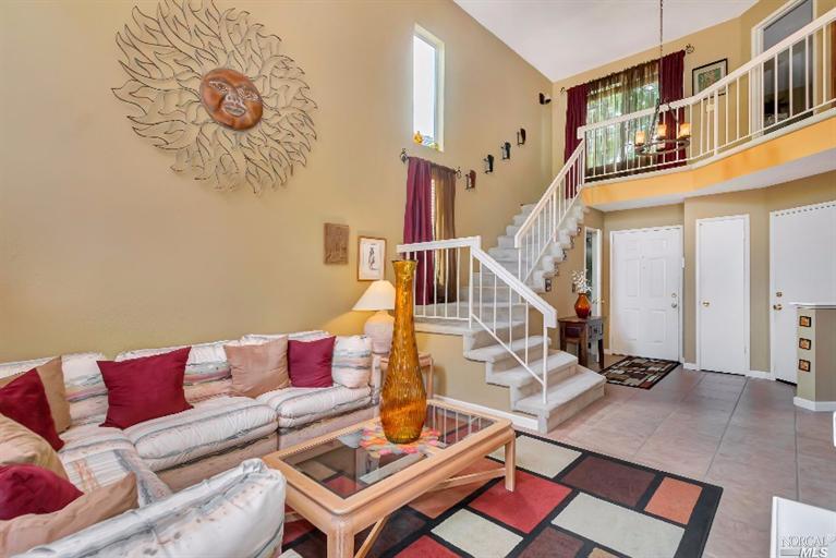 716 Knights Cir, Vallejo, CA 94591 photo 3
