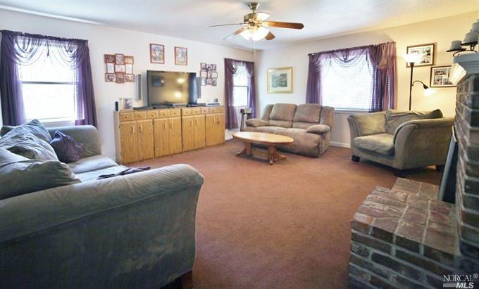 1374 Monteith Dr, Vallejo, CA 94590 photo 3
