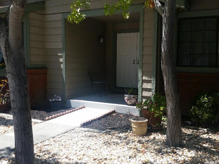 101 Doncaster Dr, Vallejo, CA 94591 photo 2