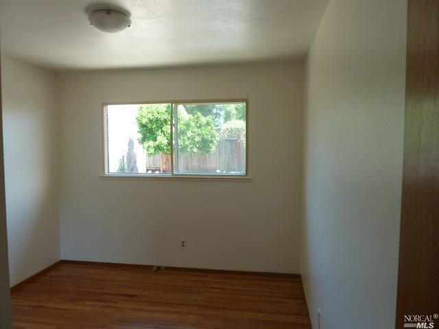 1512 Sarkesian Dr, Petaluma, CA 94954 photo 10