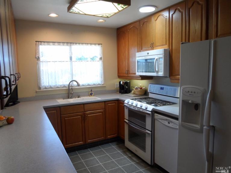301 Mesa Verde St, Vallejo, CA 94589 photo 6