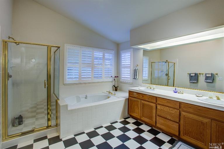 186 Windsor Dr, Petaluma, CA 94952 photo 10